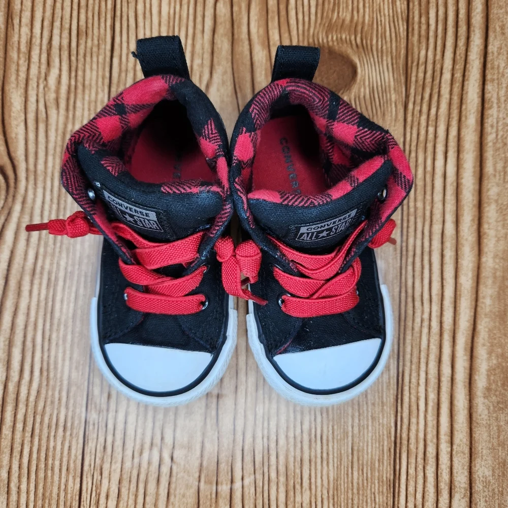Children’s Converse‎ All Star Flannel Lined Size 5